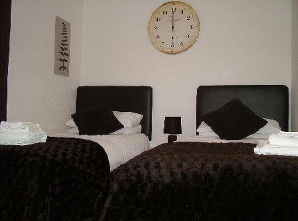Carronbridge Guest House Kilsyth Ruang foto